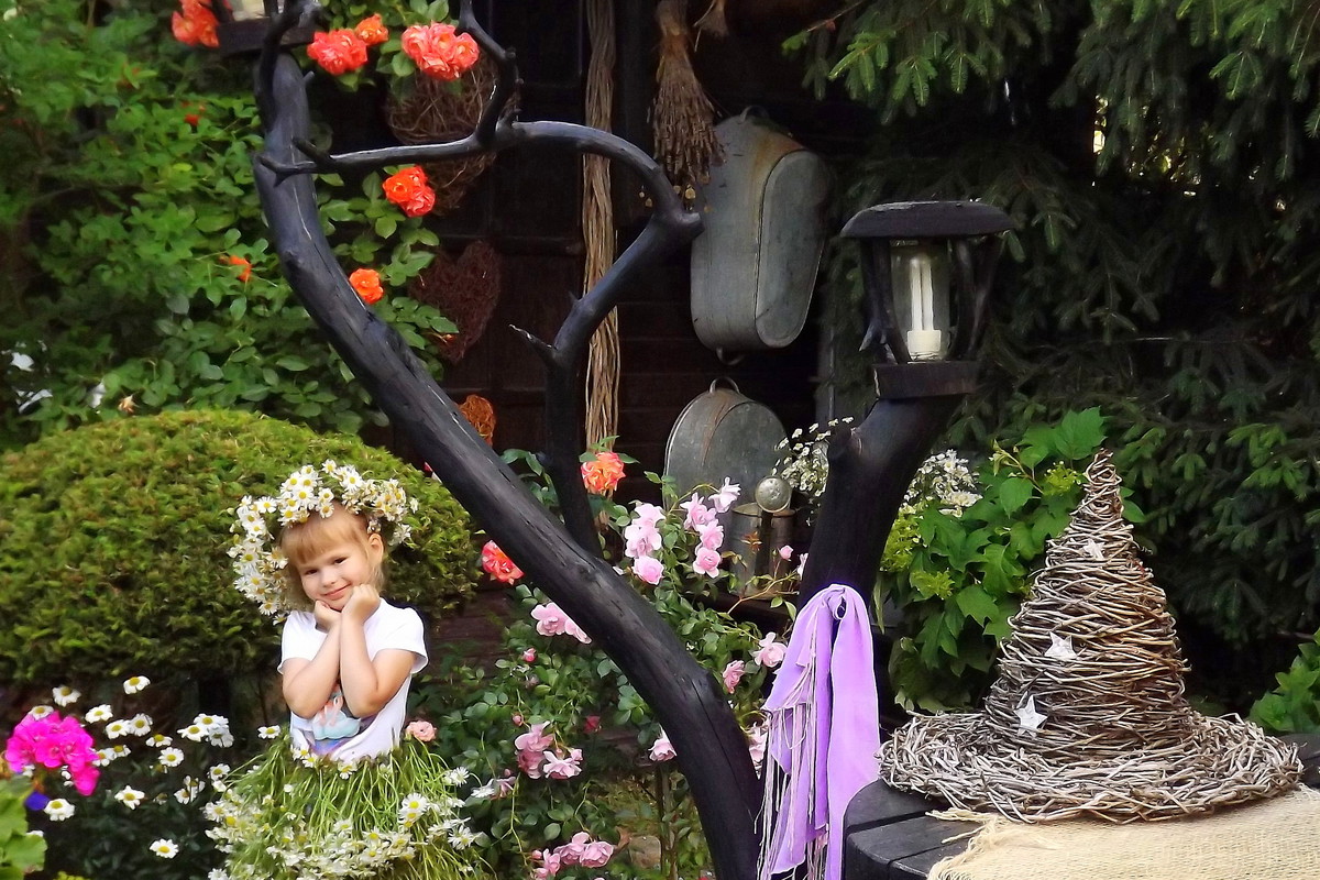 Na zdjęciu moja wnuczka Kasia, która bardzo chętnie pozuje mi do zdjęć.