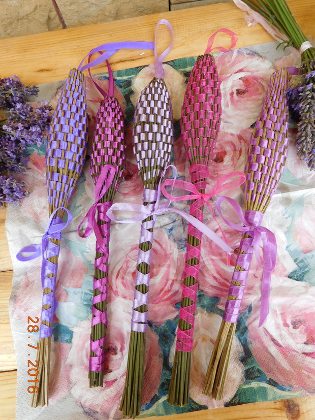 Fusetki lawendowe robione przez nas własnorecznie pięknie pachną można je włożyć np. do szafy.