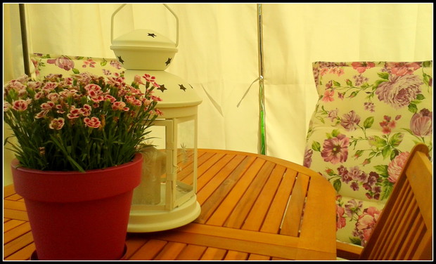 Uwielbiamy klimat lampek i świec :))