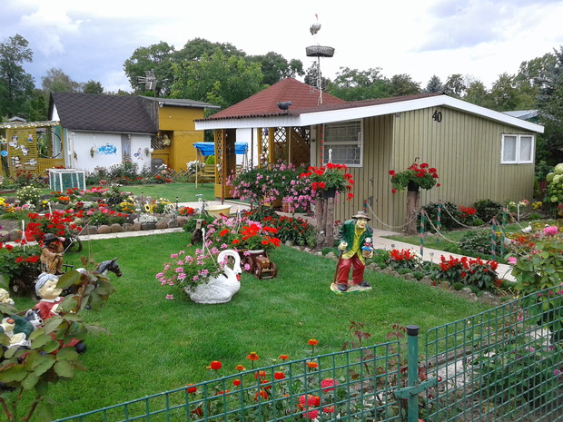 Domek ciasny ale przytulny.