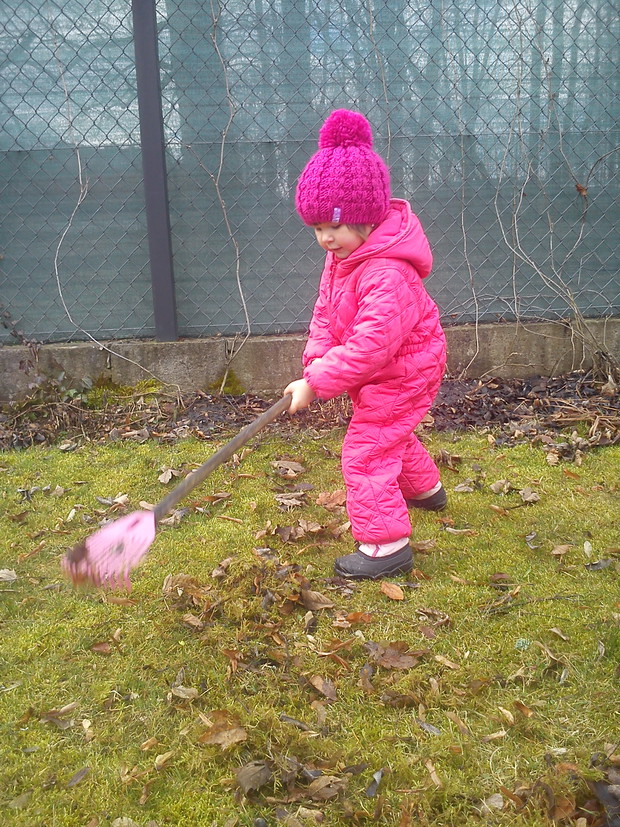 Wiosenne porządki i moja jedyna pomocnica.