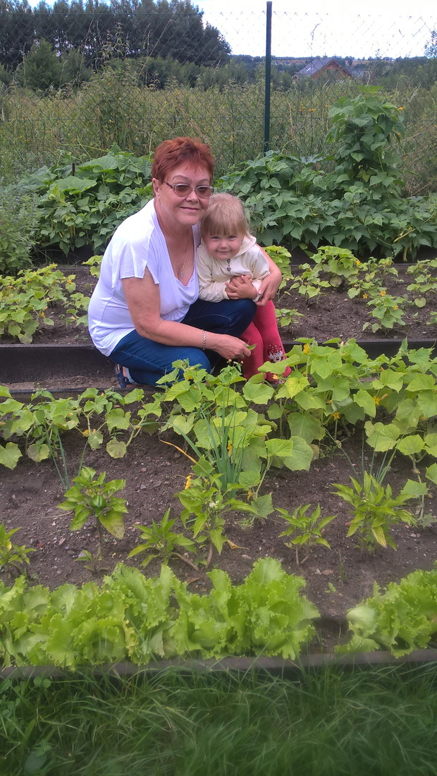 Chodź babciu pokaże Ci nasze warzywa