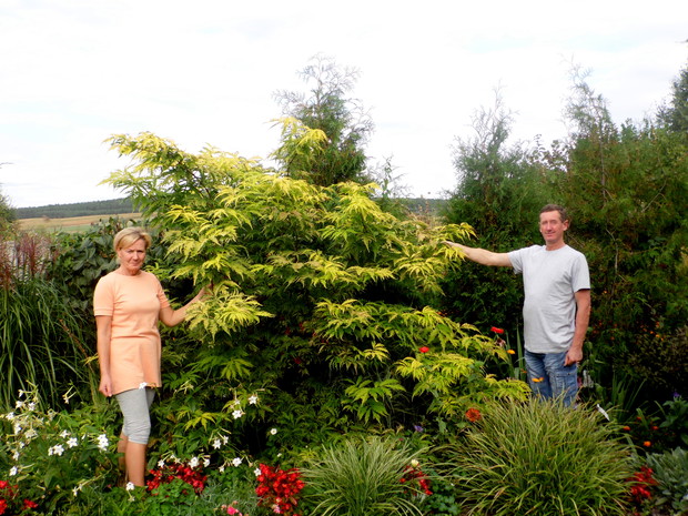 Nasz mały, wielki okaz w ogrodzie .