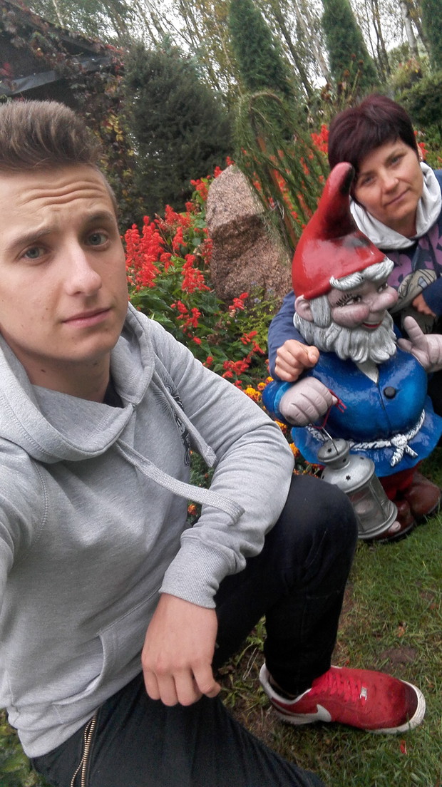 z moim synem w bajkowym ogrodzie