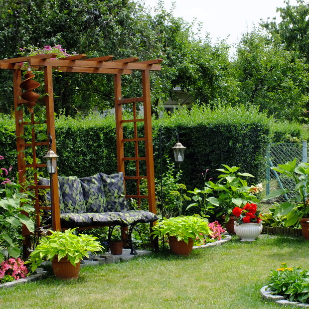 Pergola, wykonana przez męża