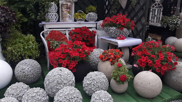 Kule ozdobne do ogrodu