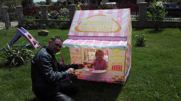 Ogród to też wspaniałe miejsce zabaw min. z tatą