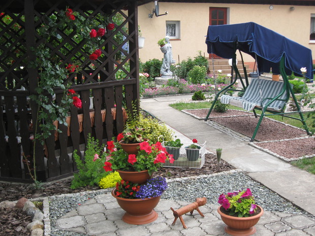 różne kompozycje kwiatowe