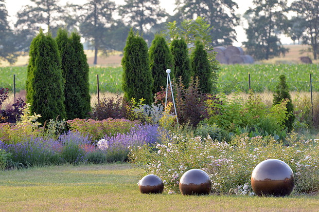 Romantyczny obrazek z akrylowymi kulami to chwila odetchnienia dla nas, po całym dniu pracy w mieście.