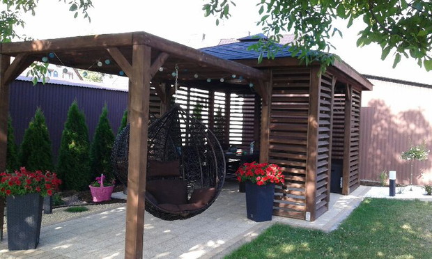 Tutaj znajduje sie miejsce relaxu i odpoczynku po ciezkich pracach ogrodowych