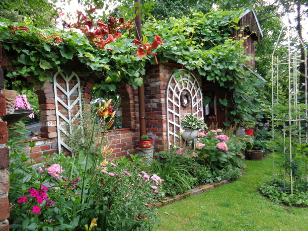 Codziennie korzystam z naszych uroków w ogrodzie.