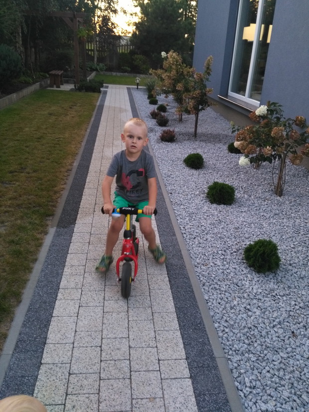 Uwaga pędzi szalony Maks