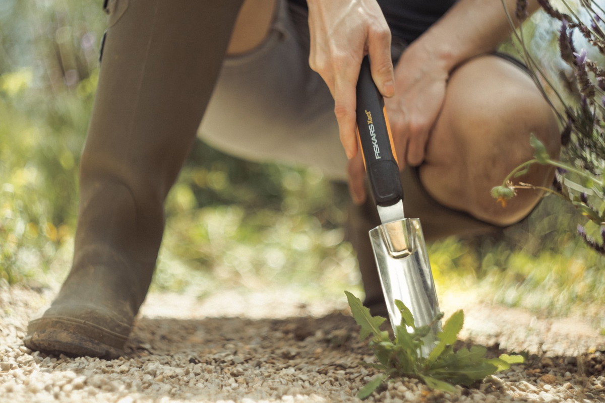 Odchwaszczacz Xact™ do małych roślin