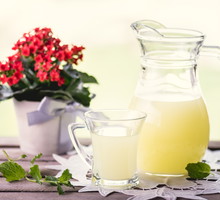 Serwatka w ogrodzie - ekosposoby na mączniaki