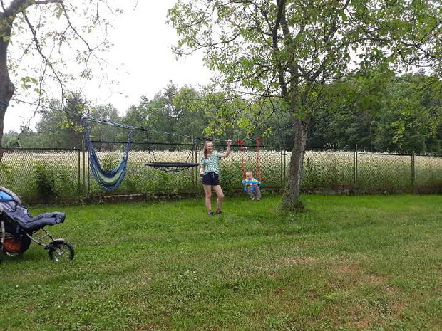 orzechy jako solidna podpora dla huśtawek