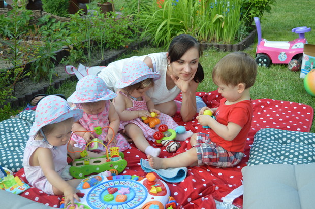 Gry i zabawy na trawie