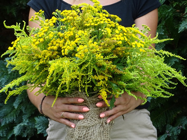 Bardzo lubię układać z kwiatów bukiety.