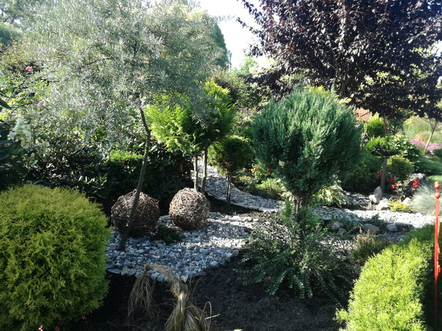 Kuliste ozdoby ogrodu