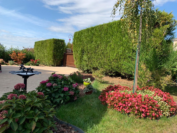 poidełko i zegar kierunków geograficznych