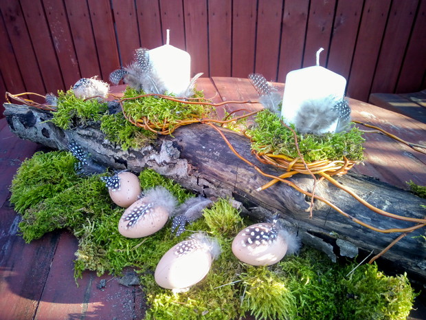 Świecznik z grubej gałęzi.