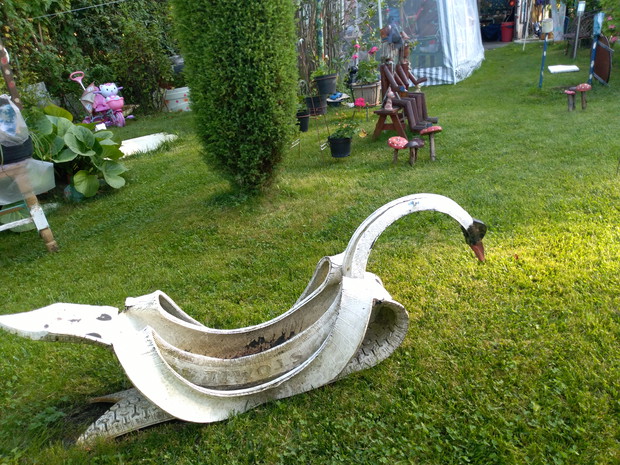 Łabędź z opony, którego zrobił mój mąż