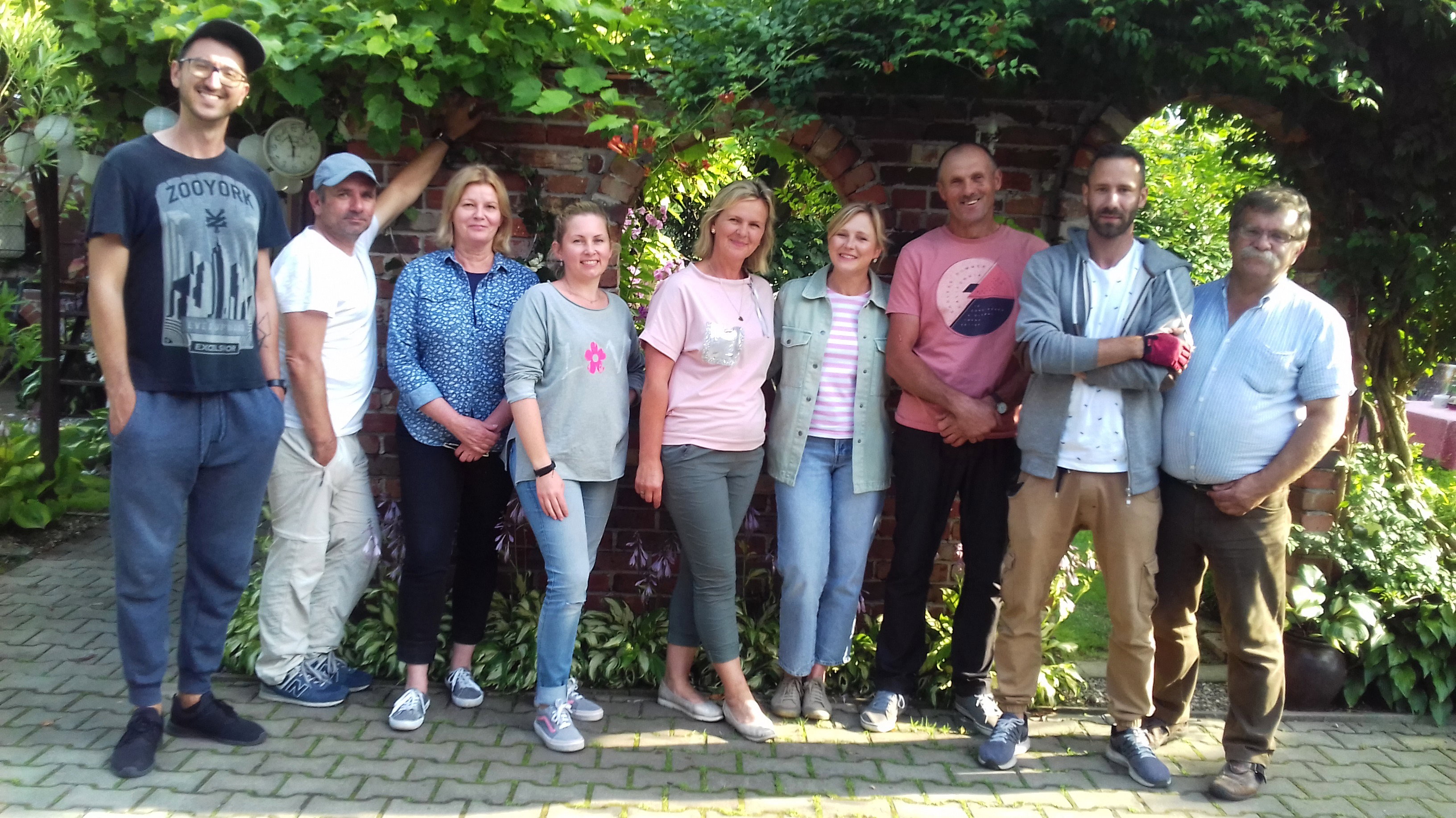 Spotkanie z Mają w ogrodzi