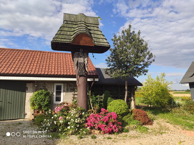 kapliczka z aniołem