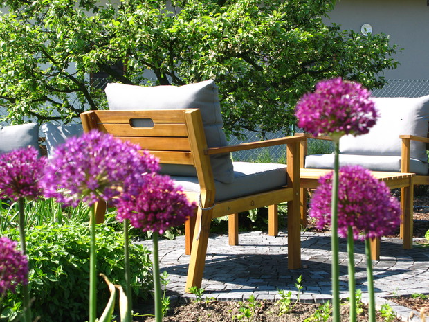 miejsce odpoczynku w warzywniku