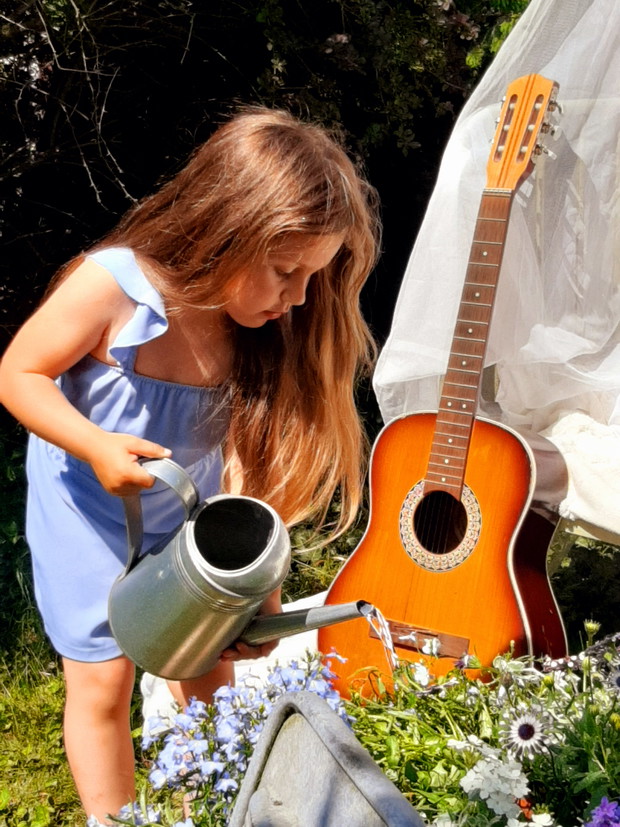 Majka lubi pomagać.