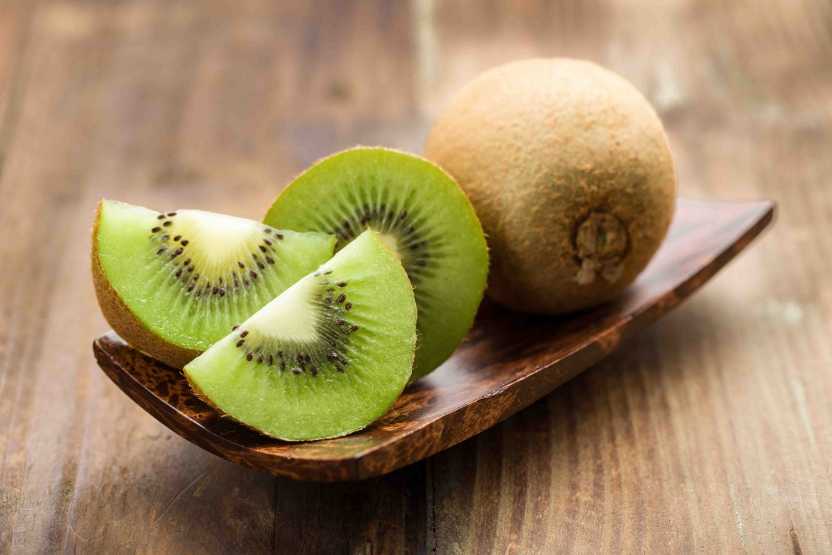 Alergie krzyżowe, alergia na kiwi, uczulenie na owoce, alergia pokarmowa, alergia u dziecka, alergeny krzyżowe