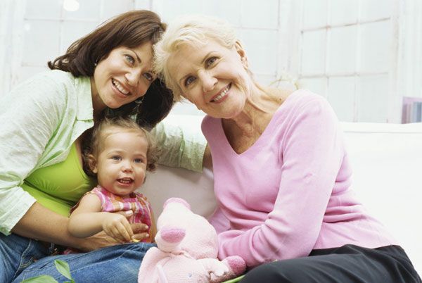 mama, niemowlę, babcia