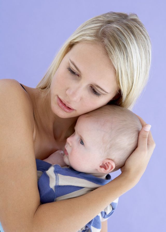 mama, niemowlę, przytulać