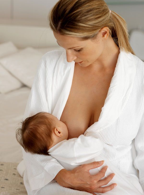 mama, niemowlę, karmienie piersią