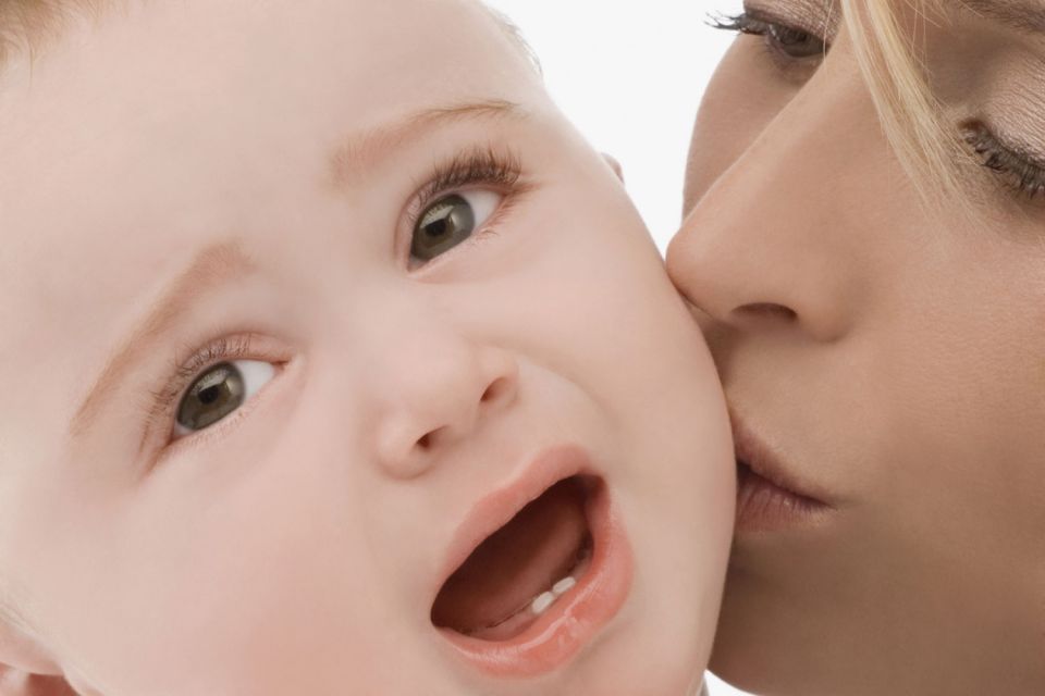 niemowlę, mama, płacz