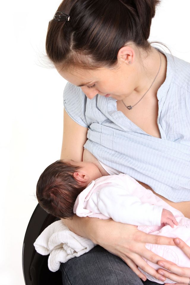 mama, niemowlę, karmienie piersią