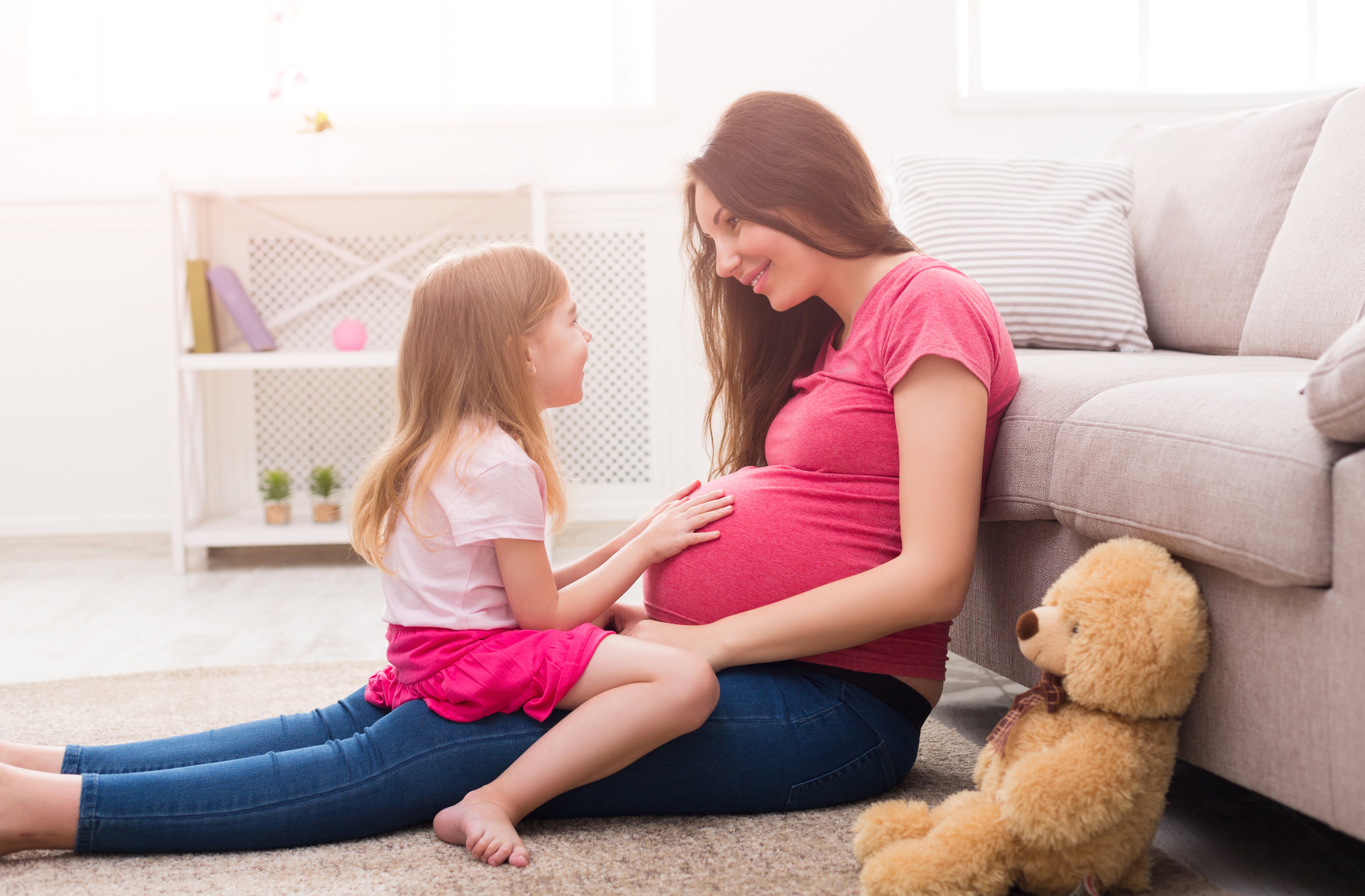 mama w ciąży z córką