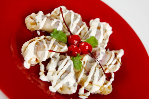 Pierogi z wiśniami