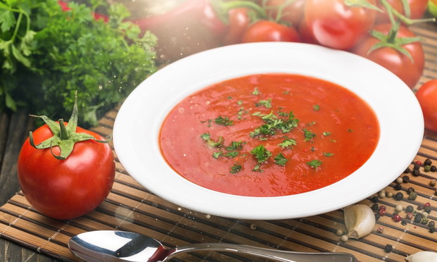 Zupa pomidorowa dla mamy karmiącej piersią - przepis