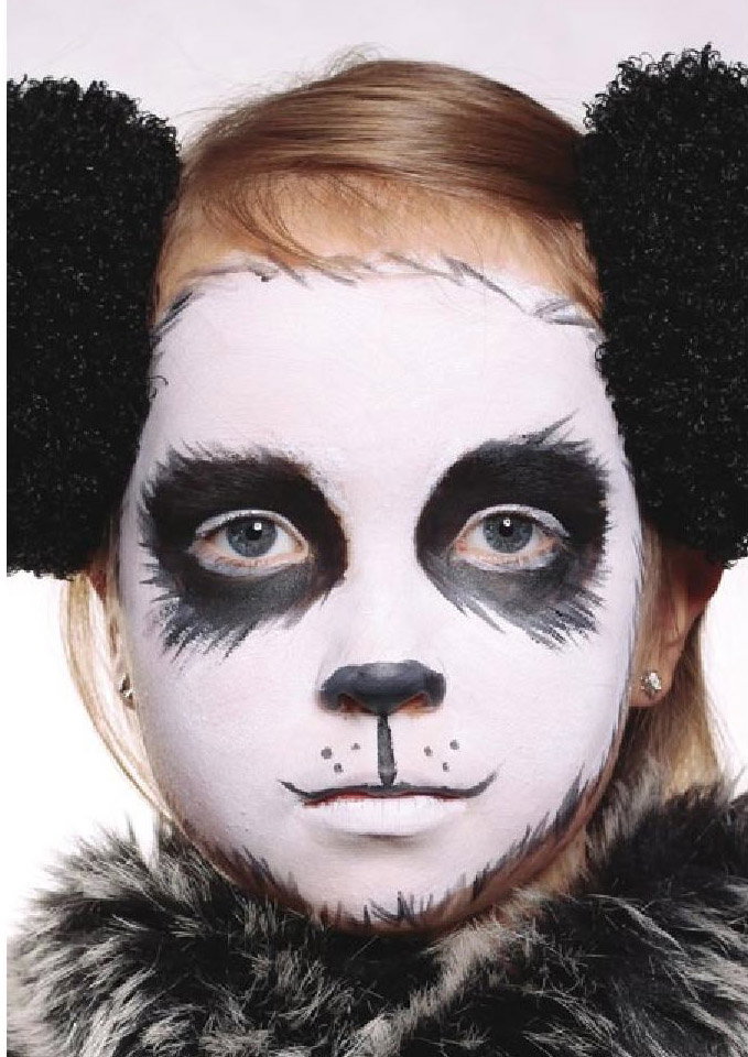 Dziecko z pomalowaną buzią - Panda