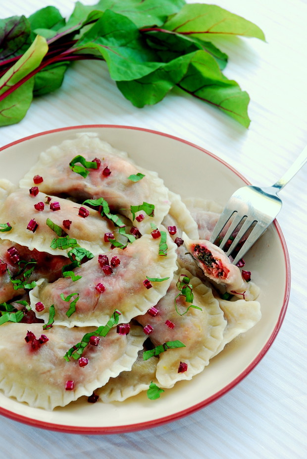 Pierogi z botwinką