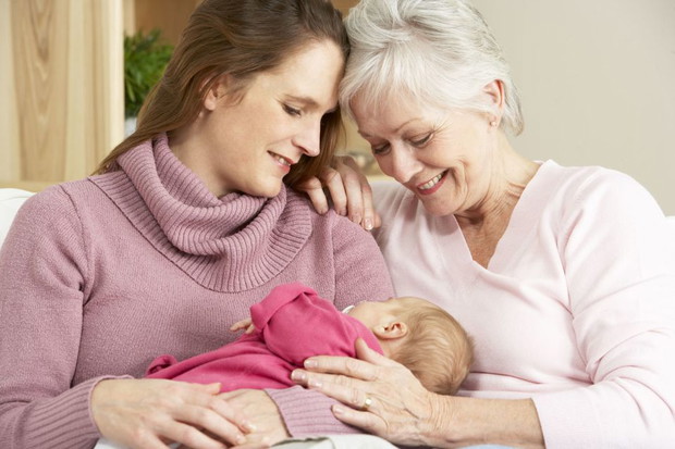 Minusy zostawiania dziecka z babcią