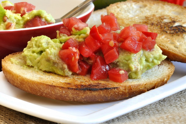 Guacamole na grzankach