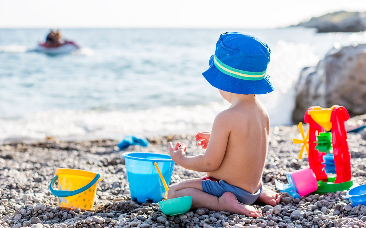 zabawki na plażę