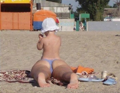 Zabawne plażowe zdjęcie