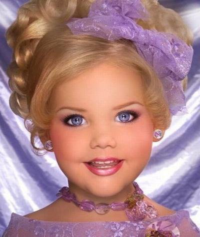 Ira Brown, dziewczynka lalka, Barbie