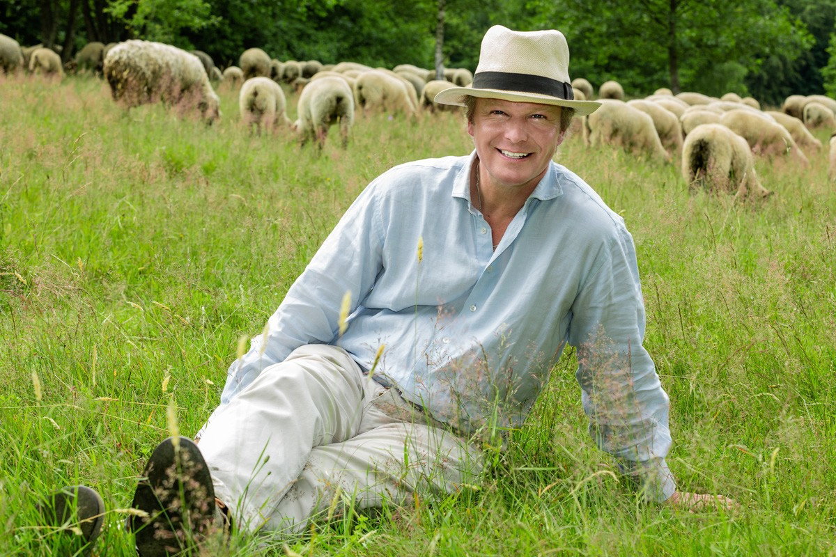 Herrn Stefan Hipp