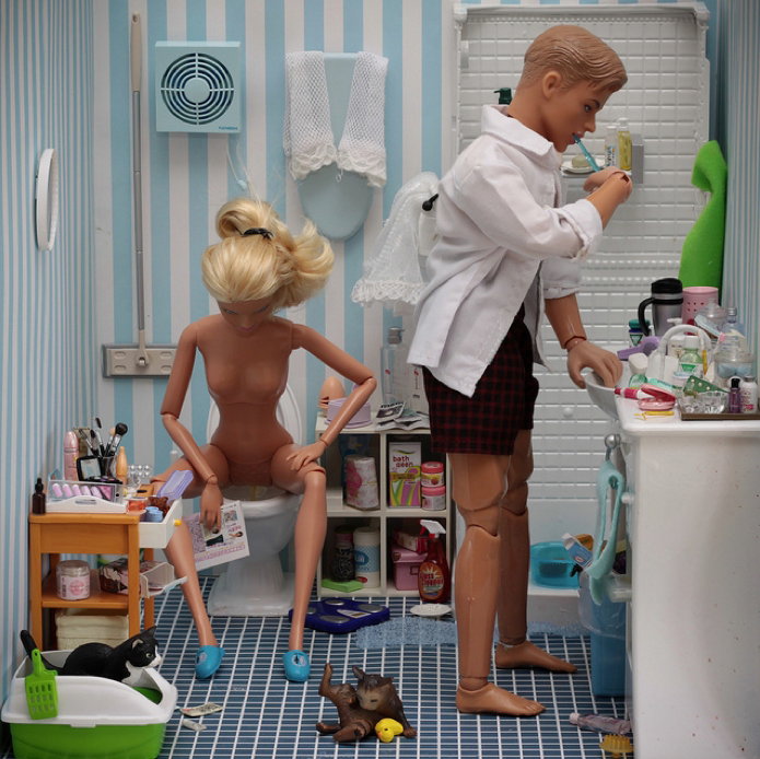 Barbie i Ken w łazience