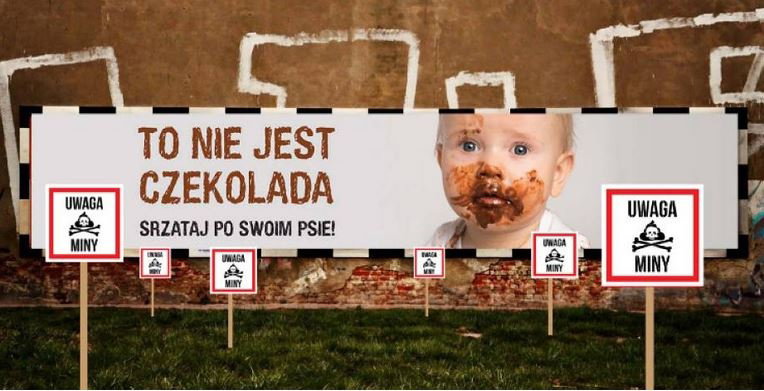 Twarz bobasa umazana kupą – przemawia, czy oburza was taka kampania?