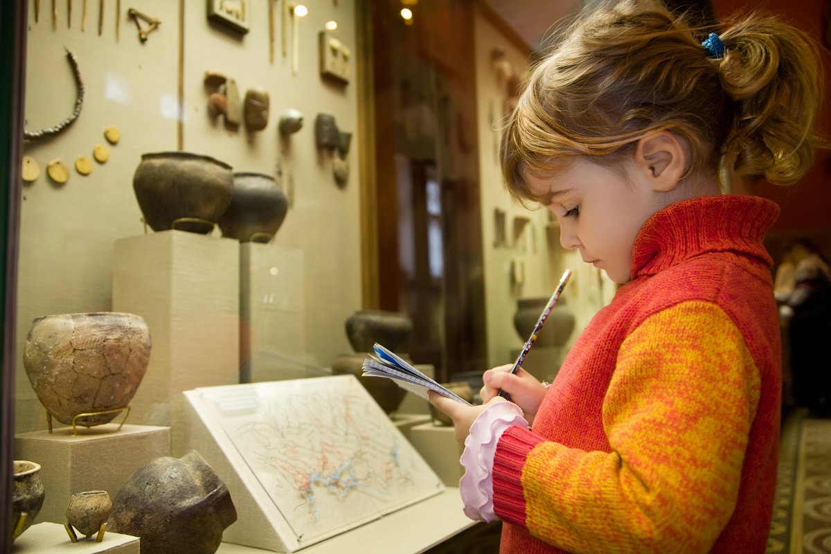 Dziecko w muzeum