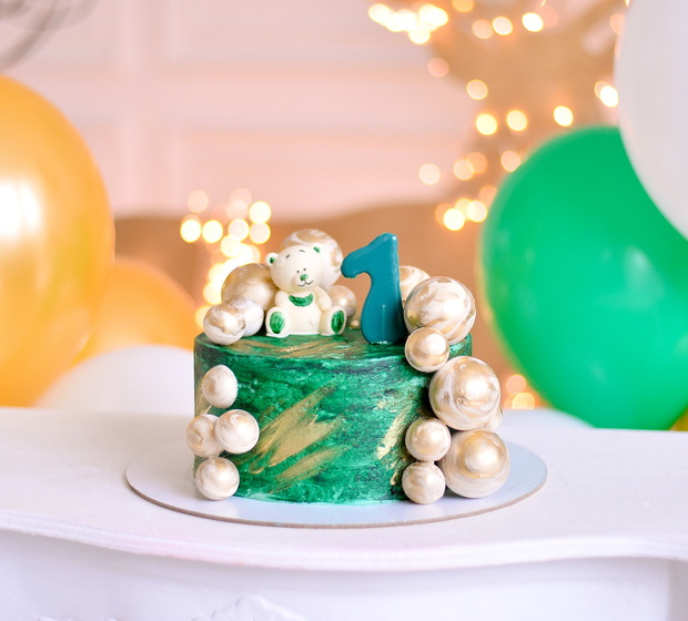 Cake for one year birthday. one year birthday decorations.